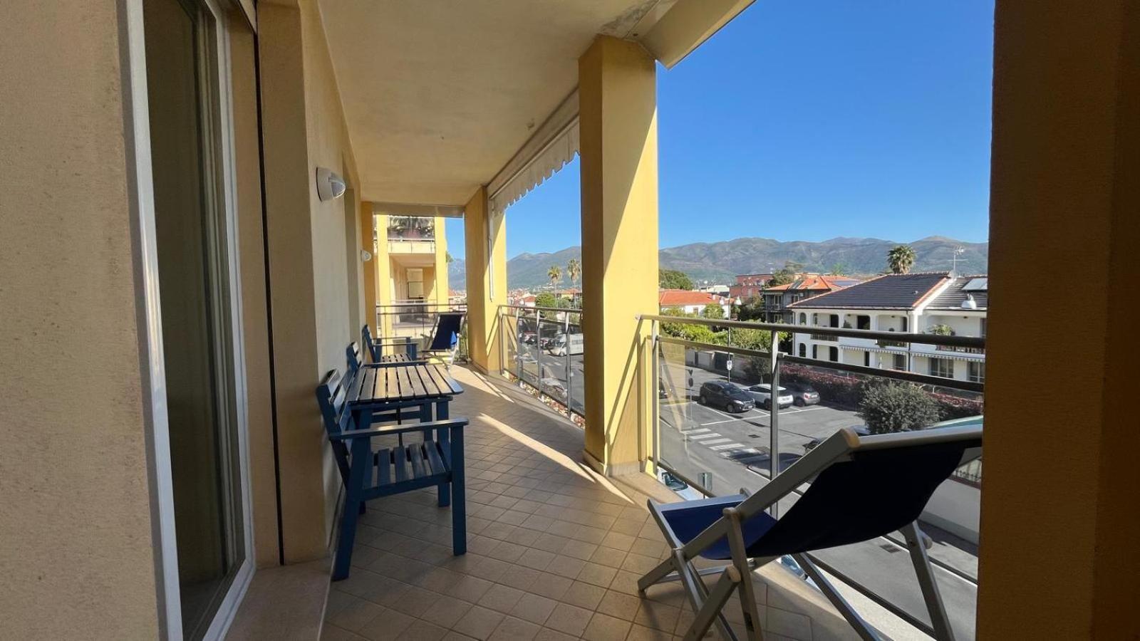 Dea Apartments Albenga Exterior foto
